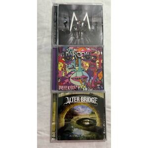 Lot Of 3 CDs  2 Are by Maroon 5  And 1 By Alter‎ Bridge